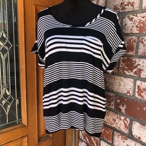 Short sleeve striped top